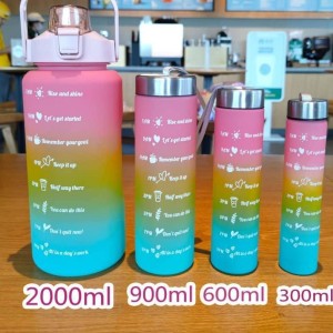 4pcs water bottle 4 in 1 Set Portable Half Gallon Sport Plastic 4 In 1 Water Bottle Set Of 4pcs Motivational Bottles With Straw